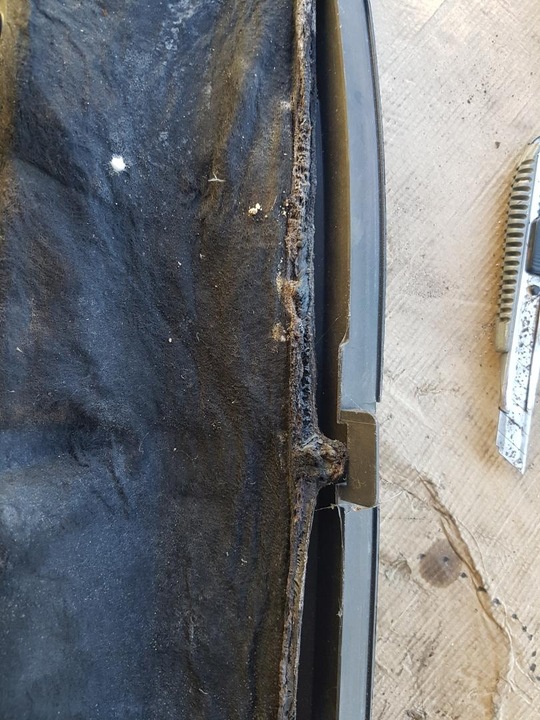 фото №6, Панель под лобовым стеклом dół renault megane iii 888100004r