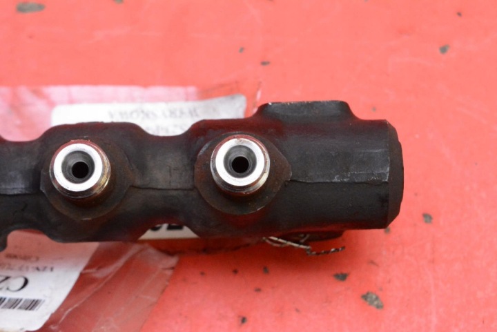 фото №9, Топливная рейка 9654592680 citroen c4 picasso 1 i 1.6 hdi 109 km 06-13