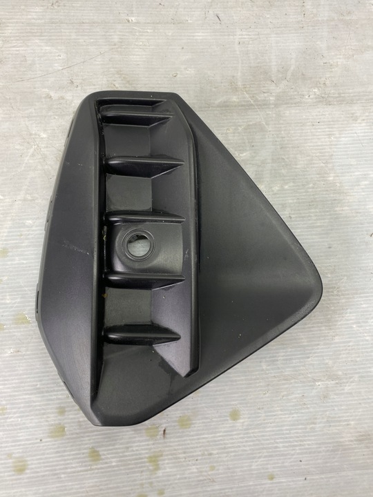 фото №8, Решётка бампера правые перед audi q4 e-tron 89a