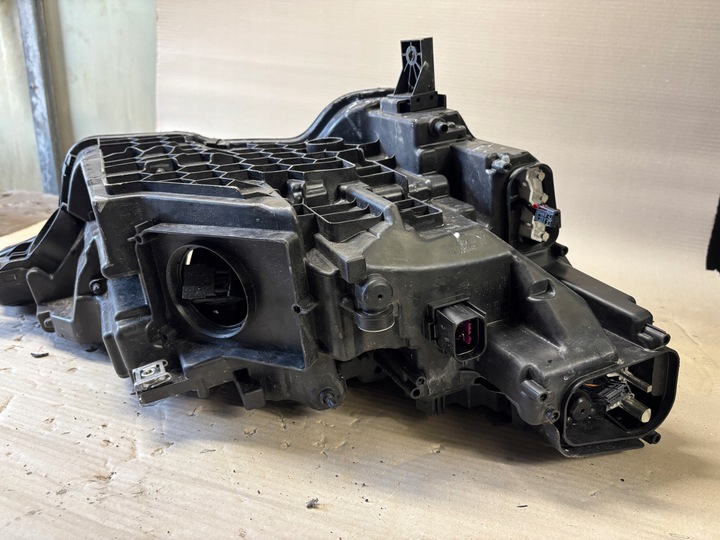 фото №16, Audi e-tron 4ke941039 лампа передняя левая полный led перед 2019-