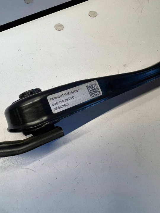 фото №6, 5q0 199 855 ac подушка коробки коробка передач audi q2 -