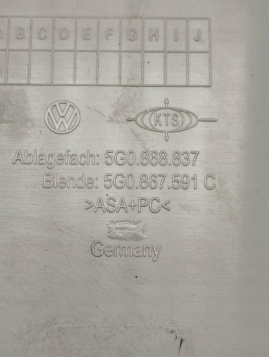 фото №15, Volkswagen golf vii 7 лампа стеля 5g0868837