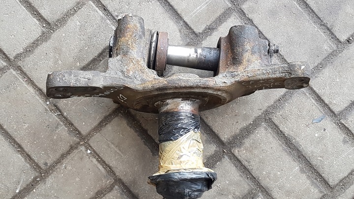 фото №2, Поворотный кулак левая daf xf 105 , 85 cf 3 осевой 6x2 , bdf , ось управляемая