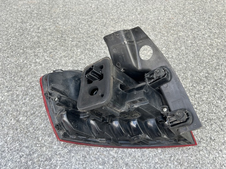 фото №6, Лампа права задня vw passat b8 універсал 3g9945312