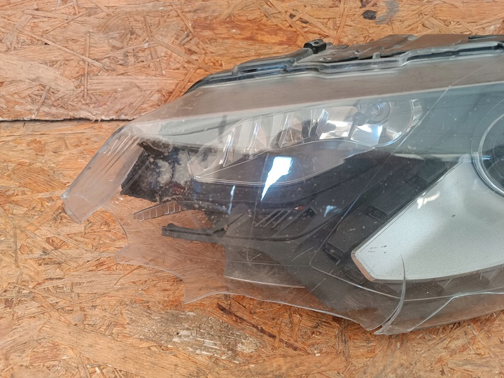 фото №5, Лампа левый перед ксенон фара eu vw polo v 5 6r 6r1941031d