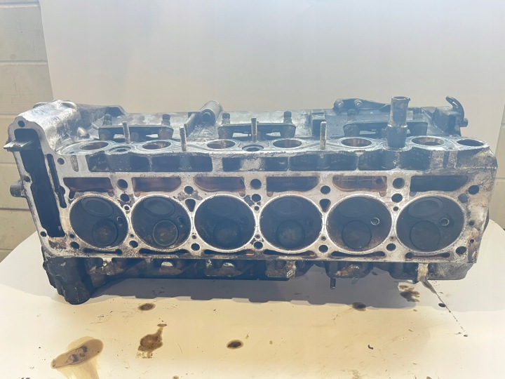 фото №9, Головка циліндрів mercedes w w126 w123 r107 280 1100163304 1100161901