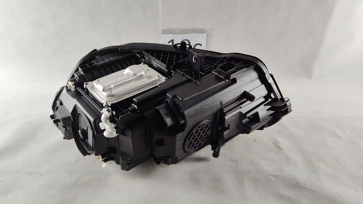 фото №10, Mercedes cla 118 рестайлінг usa w118 повний led праві фара лампа права