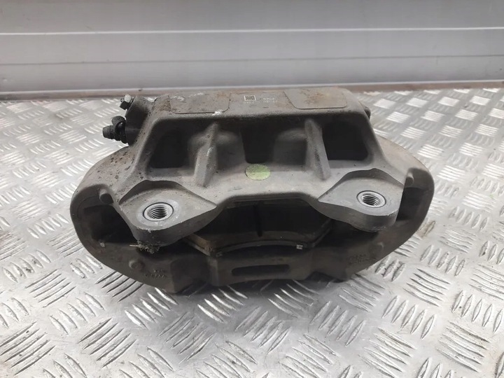 фото №6, Audi q5 sq5 80a615106q перед правая зажимы
