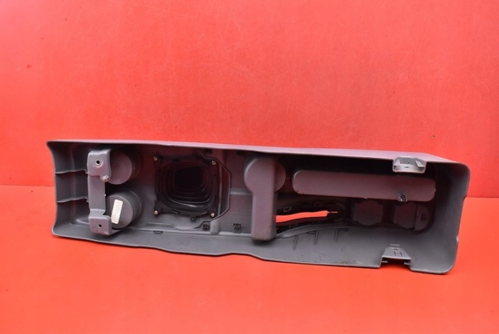 фото №6, Туннель средний подлокотник eu yl8x-78045a37-a mazda tribute 1 i 00-04