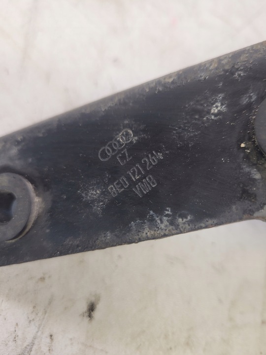 фото №5, Крепление радиатор audi a4 s4 b6 b7 8e0121264