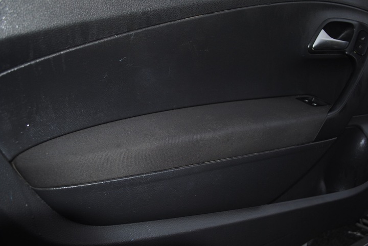 фото №7, Обшивки обивка дверь перед vw polo v 6r 3 дверь