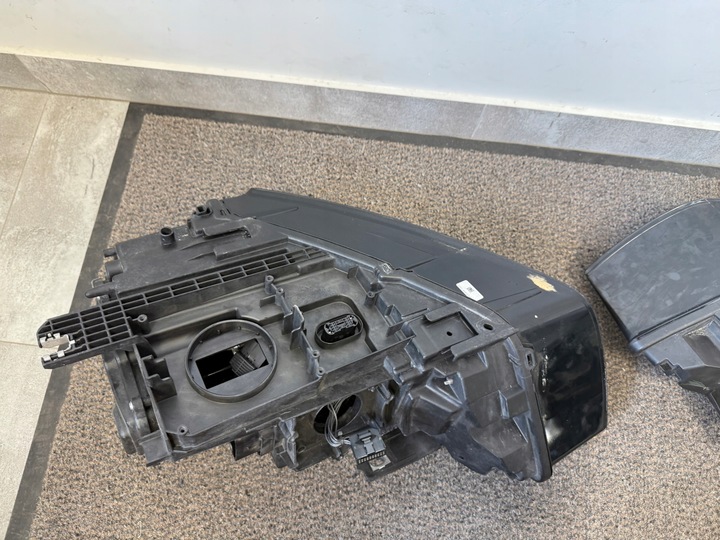 фото №12, Комплект лампа передних audi q3 8u0 рестайлинг 15-19 полный led dynamic8u0941033/034