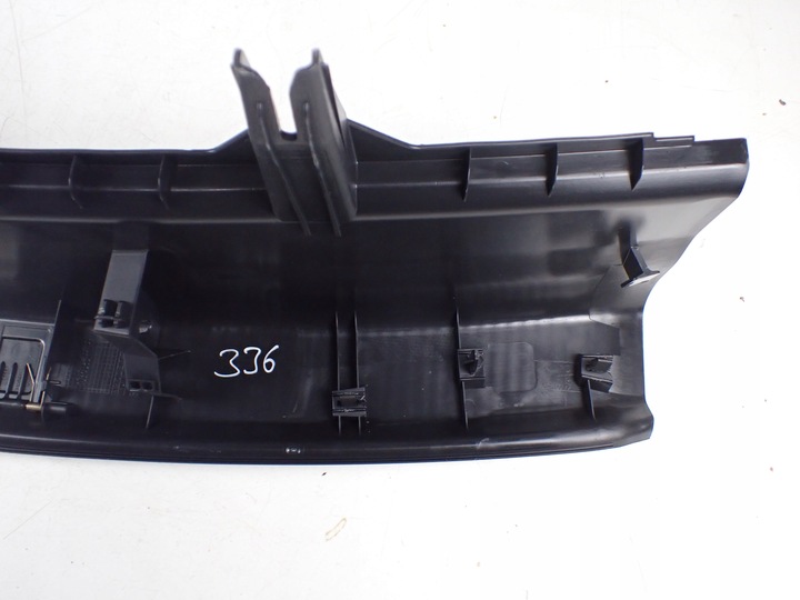 фото №13, Защита краю багажника audi a5 8t 8t8864483