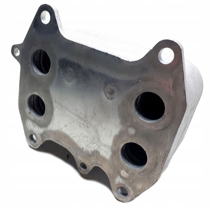 фото №3, Радіаторів масла audi a6 c7 2.0 tdi 03l115389e