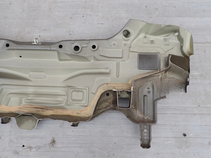 фото №9, Suzuki swift mk7 5d 10- mk7 панель задняя zcd