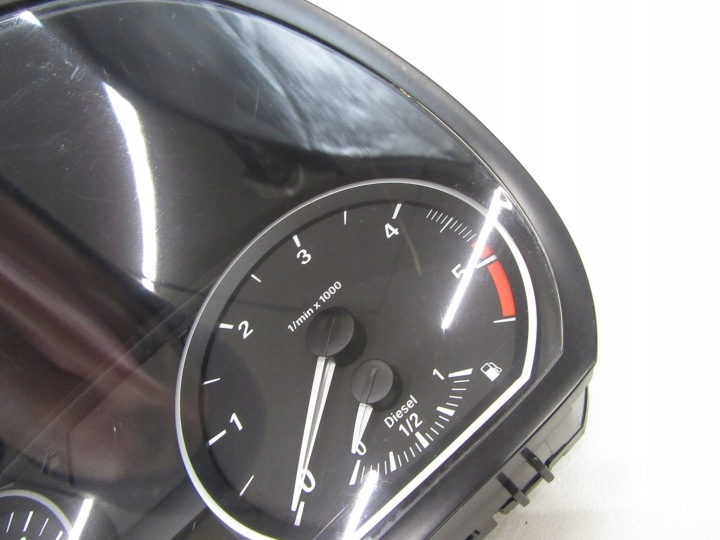 фото №7, Панель приладів bmw 1 e81 e82 e87 e88 n47 116d 118d європа