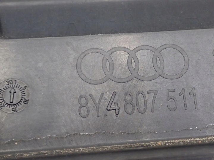 фото №11, Задний бампер комплектный оригинал pdc код: ly9b audi a3 8y htb 21r