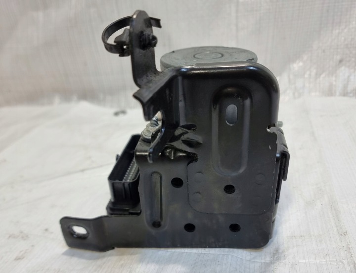 фото №7, Opel combo e grandland 1,5 главный тормозной цилиндр abs 9812786180 9829939880