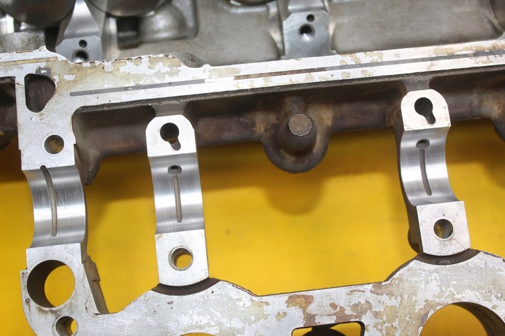 фото №9, Головка audi a4 b6 b7 vw passat b5 2.0 b alt 06b103373am 06b103127n