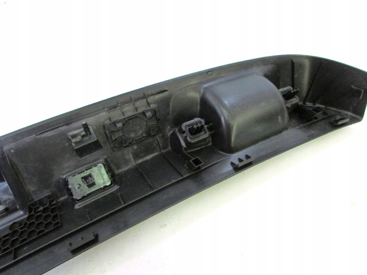 фото №5, Mercedes w177 захист кришки багажника a1777401000