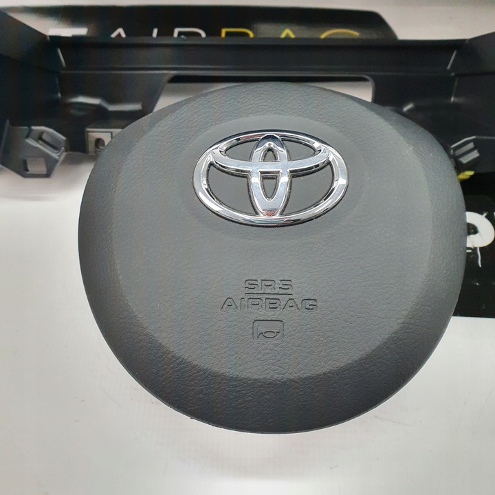 фото №6, Yaris iii 3 рестайлинг панель консоль подушки ремни подушка безопасности 2015 - 2020