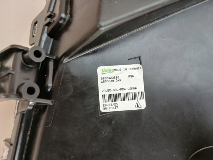 фото №12, Peugeot 208 2008 ii рестайлинг 23- галоген led drl правое перед передний 9850423580