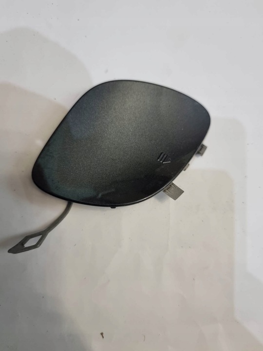 фото №1, Mercedes w205 - заглушка фаркоп бампера перед