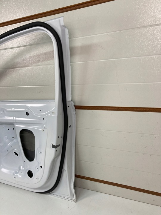 фото №14, Дверь правые передние audi a4 b9