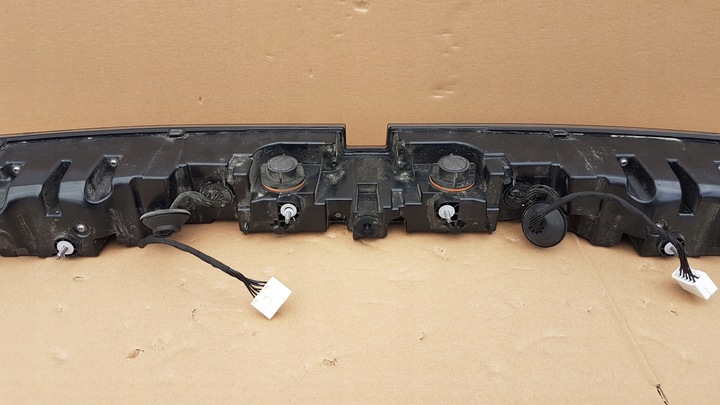 фото №14, Лампа зад накладка крышки polestar iv 4 80007393 2024-