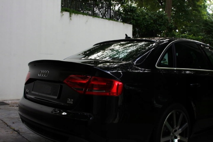 фото №9, Audi a4 b8 sedan спойлер накладка na скло підкладка!!