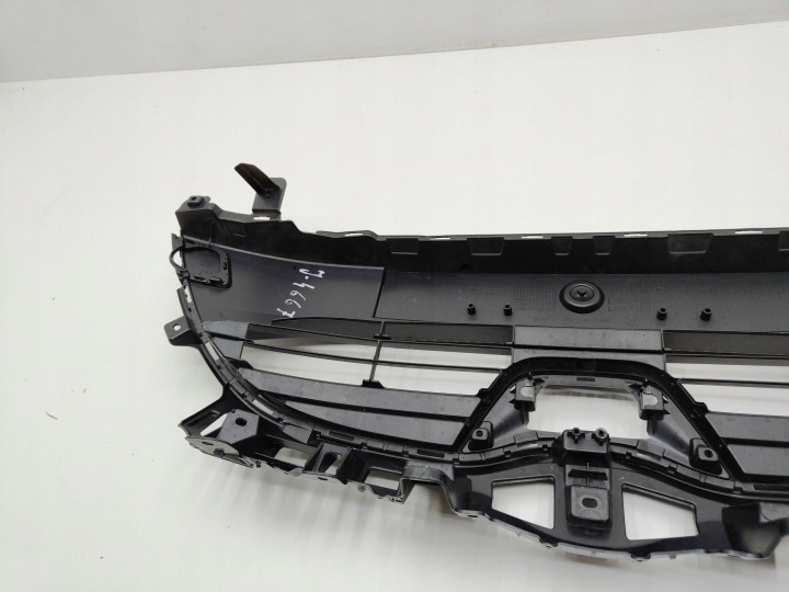 фото №11, Toyota yaris iv решітка радіатора решітка бампера перед передньої 53111-0dd41