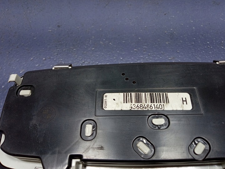 фото №4, Bmw 5 g30 лампа потолок чёрная освещение кабины