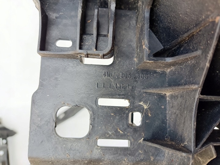 фото №7, Audi q7 ii 4m рестайлінг кріплення ковзун лампи праві 4m0805608b