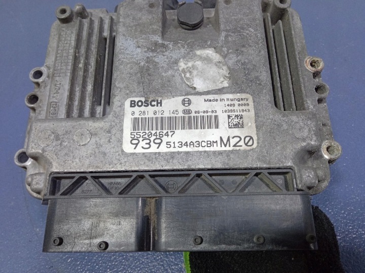 фото №5, Alfa romeo 159 2.4 jtdm 200km блок керування двигуном (ecu) 55204647 939a3000
