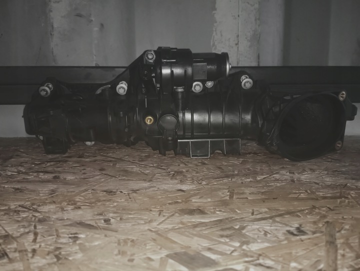 фото №1, Колектор всмоктуючий mb kl e w213 2.2 cdi a6540902100