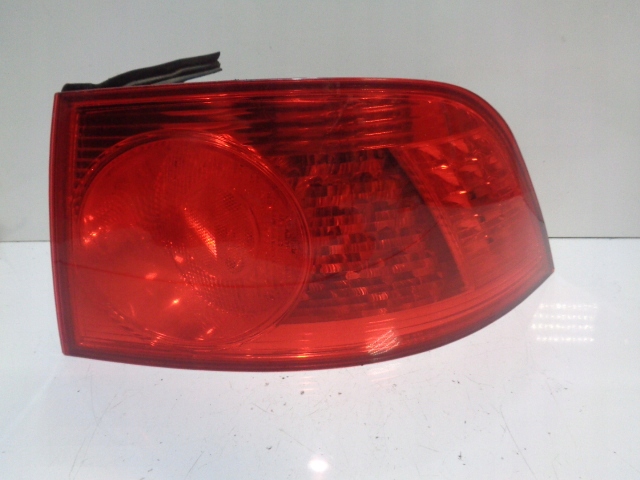 фото №13, Лампа праві зад w крило vw phaeton 3d0945096d