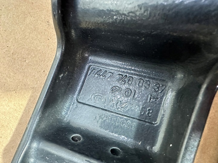 фото №7, Петлі двері лівий зад, кришки зад, mercedes w447 cz, vito, c7831 комплект