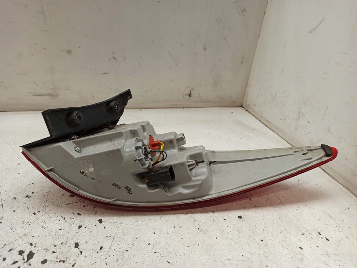 фото №14, Hyundai ix35 лампа ліва зад європа 92401-2y500 uszczerbiona