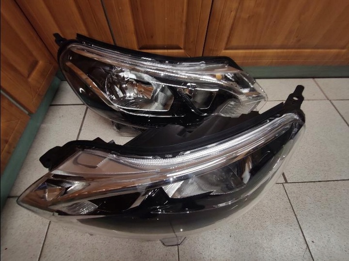 фото №1, Лампа передняя перед toyota proace ii рестайлинг 16- kpl