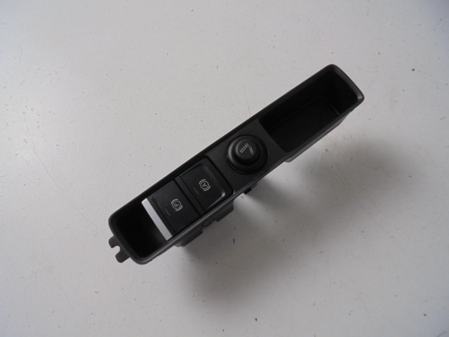 фото №1, Панель ручного audi q3 ii 83a 22r