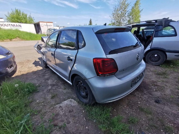 фото №9, Volkswagen polo петля задніх двері - задні 2010 1.2l 7n0831401