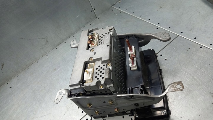 фото №8, Радио toyota avensis t25 05r 2.0d 86120-05080