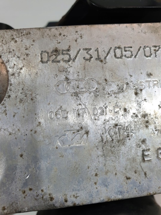 фото №9, Основа фільтра масла 06d117021c vw audi 2.0 tfsi