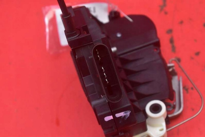 фото №7, Замок двері лівий перед переднє eu bf6a-f21813-bf ford focus mk3 14-20