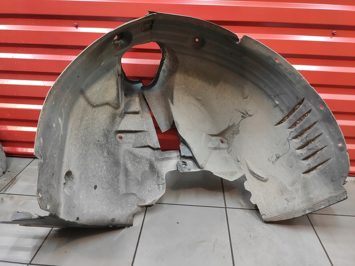 фото №11, Mercedes c-klasa w204 подкрылок передние комплектные левый правые перед оригинал