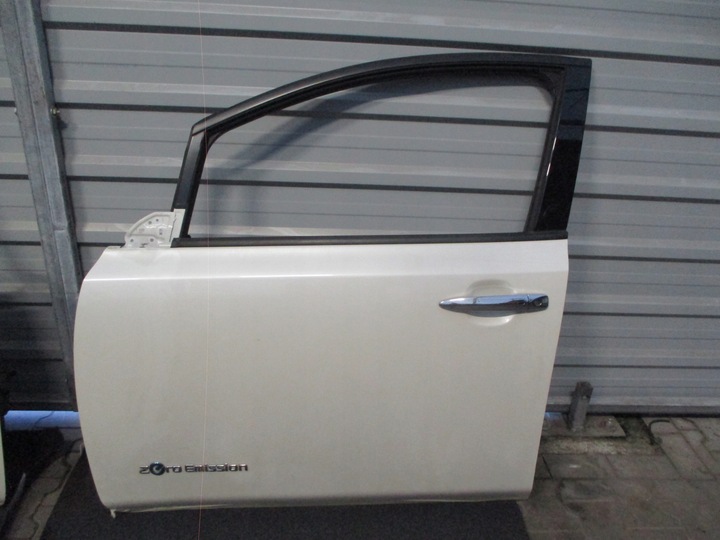 фото №1, Nissan leaf ii ze1 2017- дверь левая передние перед