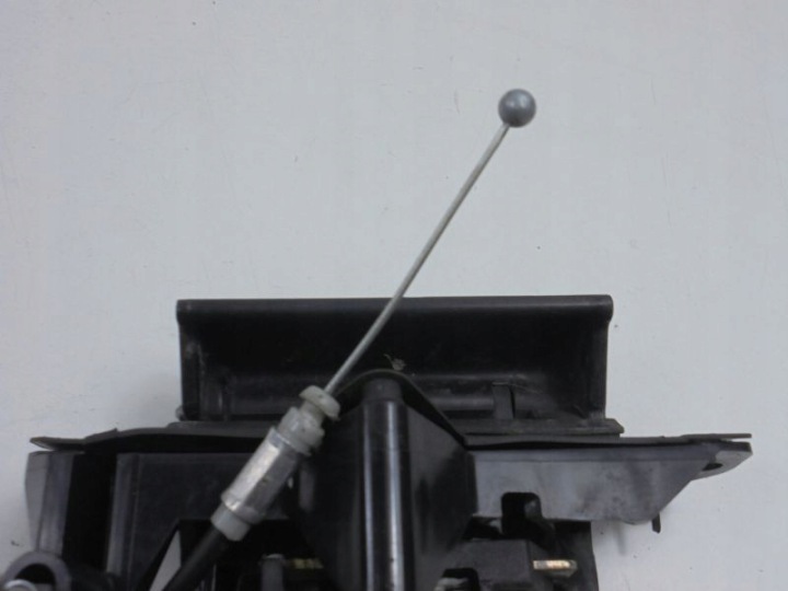фото №9, Toyota celica vii t23 99-02 ручка + трос крышки багажника 69150-20010