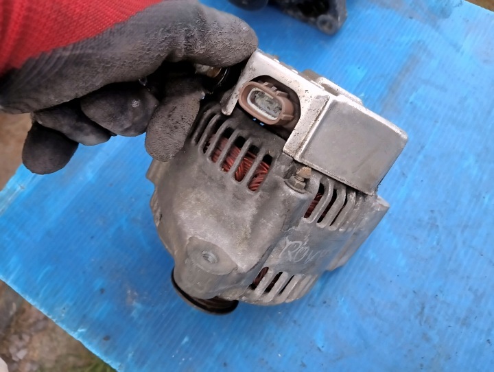 фото №5, Rover 75 2.5b v6 генератор yle102330 denso