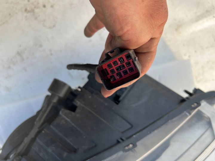 фото №15, Лампа ліва volvo xc60 v60 s60 2010 ксенон поворотний