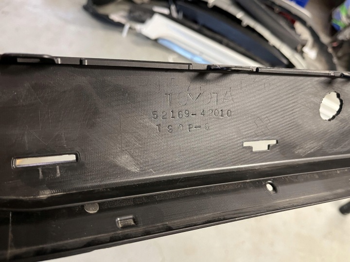 фото №11, Toyota rav4 iv рестайлинг 15- накладка бампера зад 52169-42010